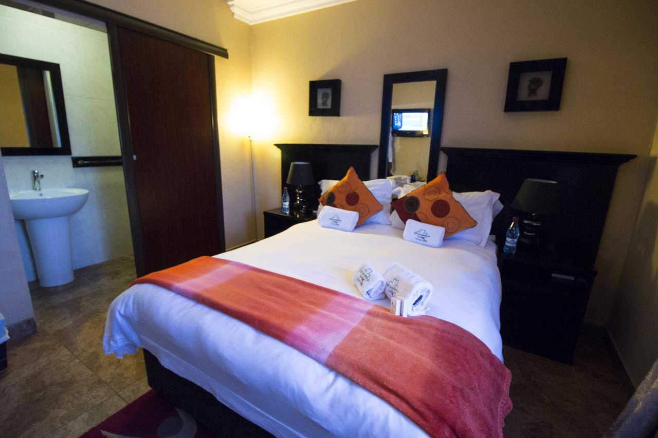 The Shamrock Hotel Polokwane Esterno foto